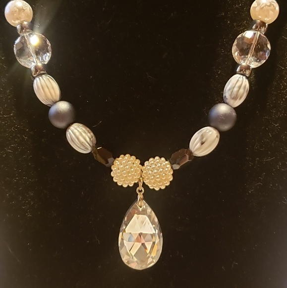Christille's Creations Jewelry - Ooak women's fashion necklace in black and white